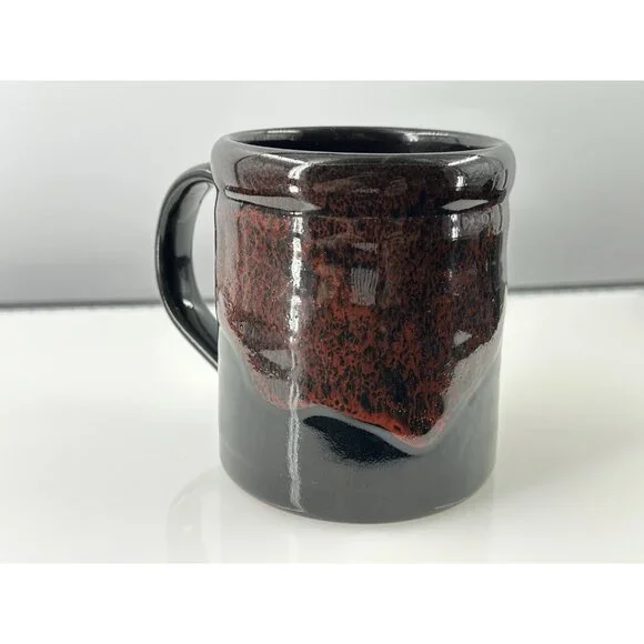 8 oz white coffee mug 120 Mugs, White with Gold Edge Rim Round Plastic Coffee Mugs (8 oz. )